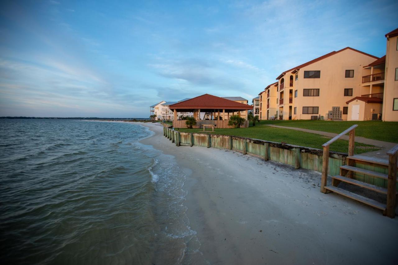 Seashell Escape Apartment Navarre Exterior photo