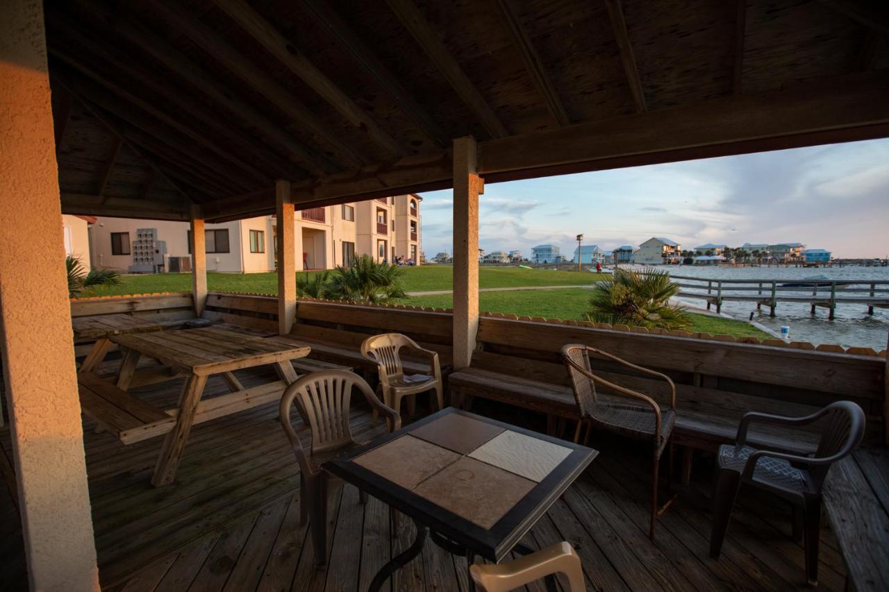 Seashell Escape Apartment Navarre Exterior photo