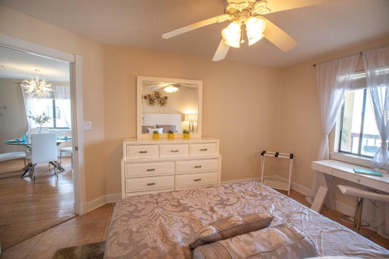Seashell Escape Apartment Navarre Exterior photo