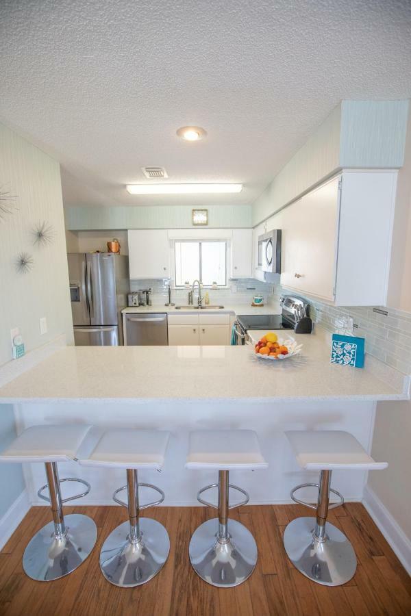 Seashell Escape Apartment Navarre Exterior photo